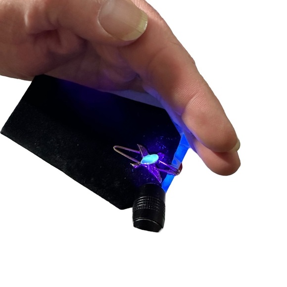 Vtg Signed Swank Gold Plated Duck in Flight Mother of Pearl Inlay 1.75” Tie Clip - Picture 4 of 5